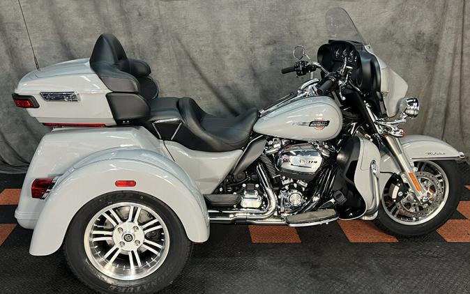 FLHTCUTG 2024 Tri Glide Ultra