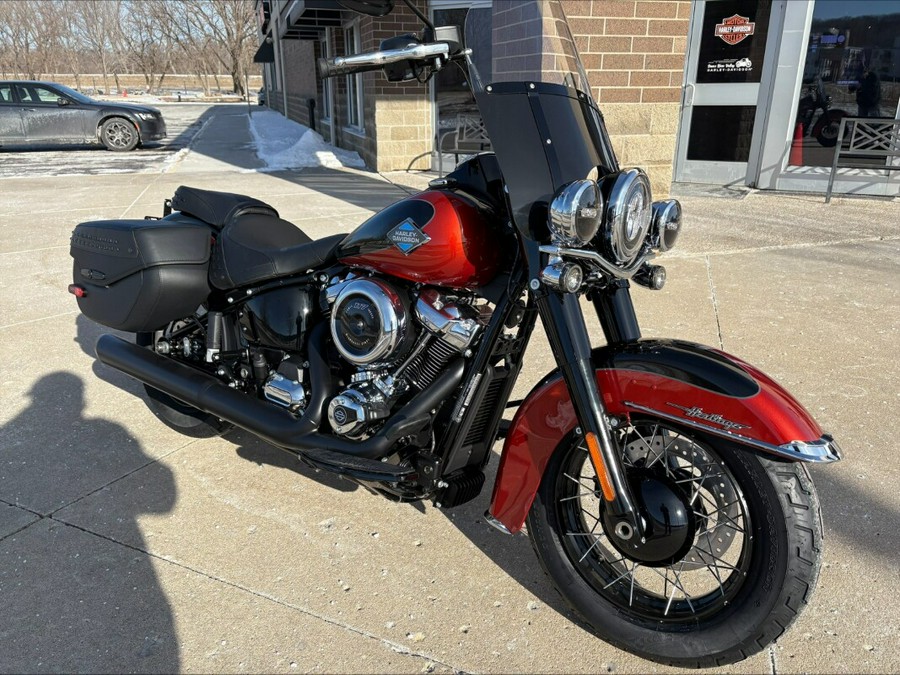 2025 Harley-Davidson® Heritage Classic Whiskey Fire / Vivid Black w/Laced Wheels