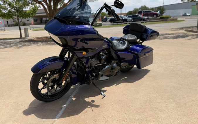 2020 Harley-Davidson® Road Glide® Special Zephyr Blue/Black Sunglo