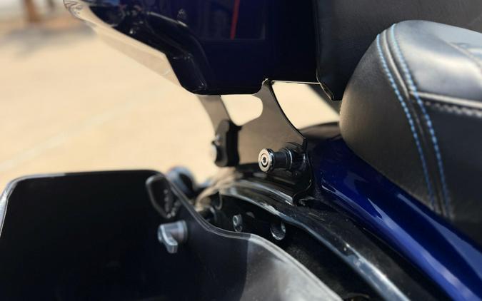 2020 Harley-Davidson® Road Glide® Special Zephyr Blue/Black Sunglo