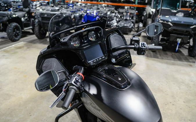 2025 Indian Motorcycle Challenger® Dark Horse® with PowerBand Audio Package