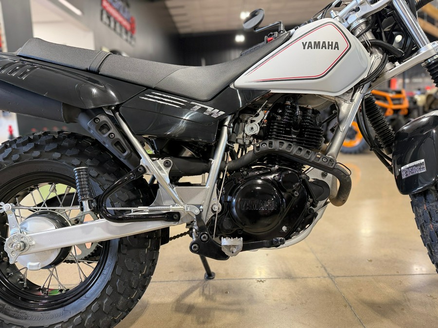 2027 Yamaha TW200