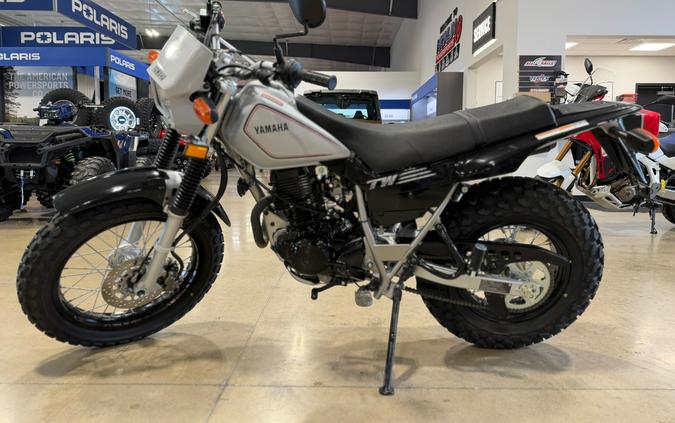 2027 Yamaha TW200
