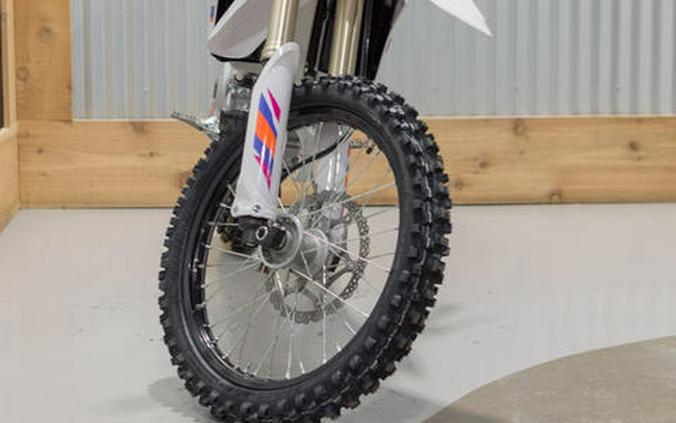 2024 Yamaha YZ450F 50th Anniversary Edition