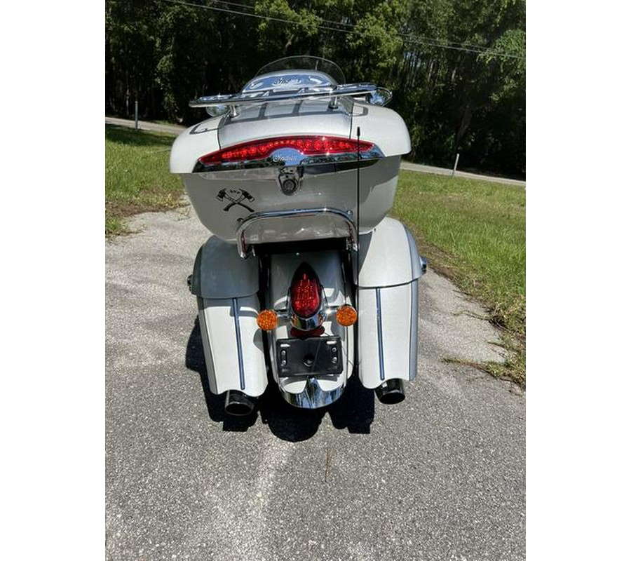 2019 Indian Motorcycle® Roadmaster® Pearl White / Star Silver