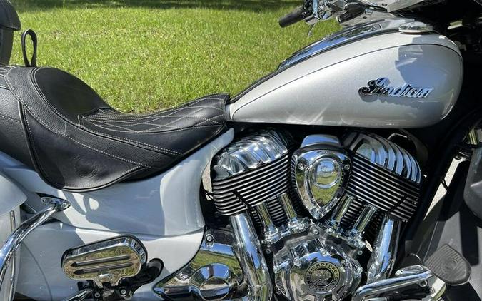 2019 Indian Motorcycle® Roadmaster® Pearl White / Star Silver