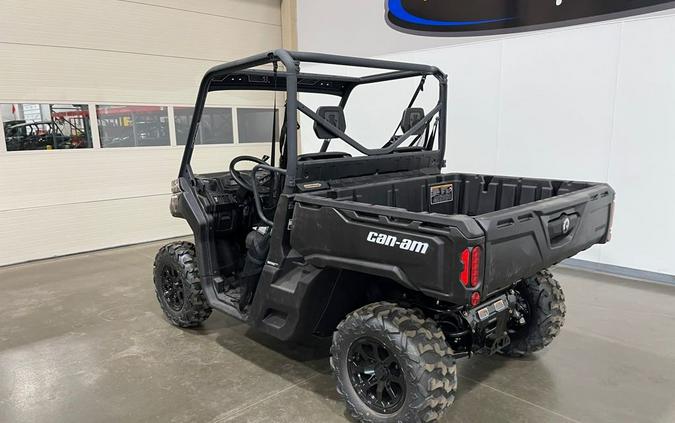 2024 Can-Am Defender DPS HD7