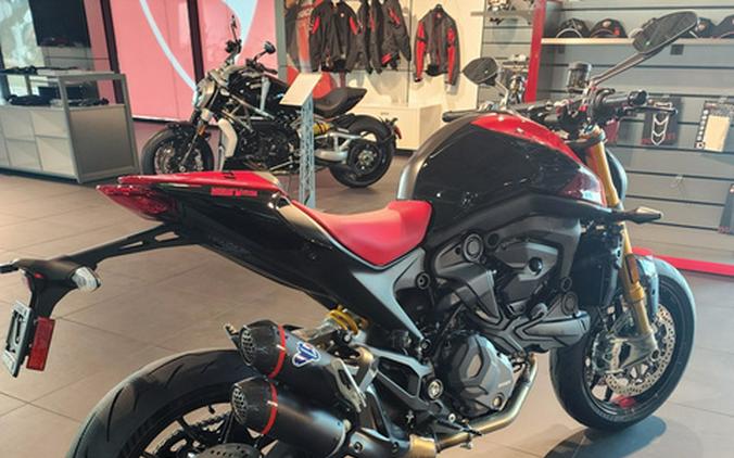 2025 Ducati Monster SP