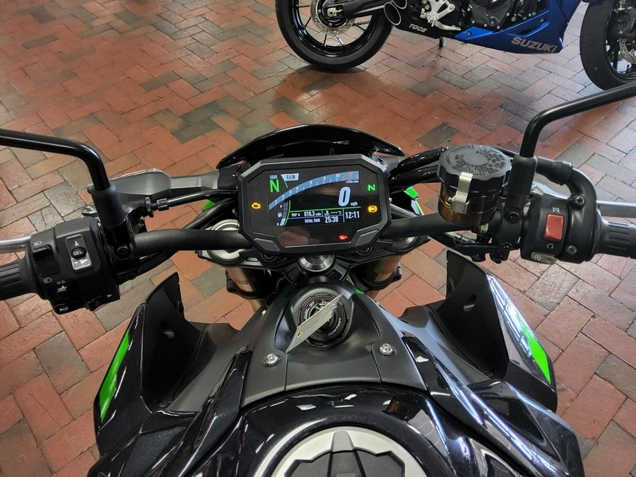 2024 Kawasaki Z900 SE ABS