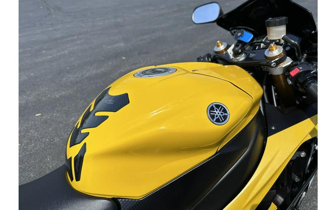 2016 Yamaha YZF-R6 - 60th Anniversary Yellow