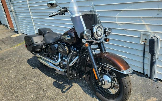 2019 Harley-Davidson Heritage Classic 114 Rawhide/Vivid Black