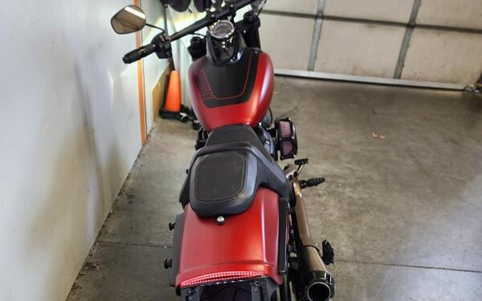 2019 Harley-Davidson Fat Bob 107 Wicked Red Denim FXFB