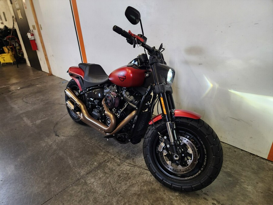 2019 Harley-Davidson Fat Bob 107 Wicked Red Denim FXFB