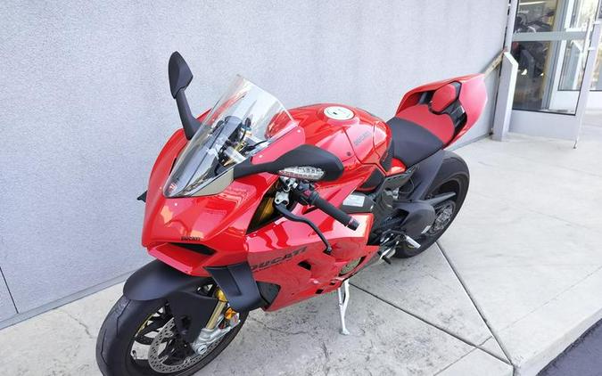 2024 Ducati Panigale V4 S Red