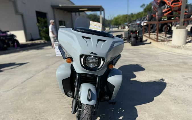 2025 Indian Motorcycle® Roadmaster® PowerPlus Dark Horse® w/PowerBand Storm Gray