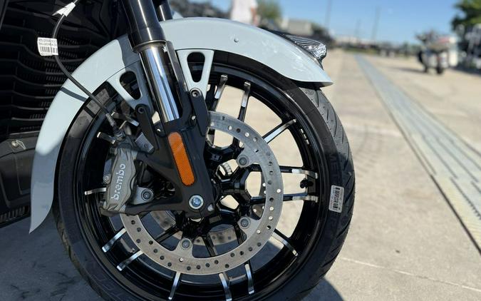 2025 Indian Motorcycle® Roadmaster® PowerPlus Dark Horse® w/PowerBand Storm Gray