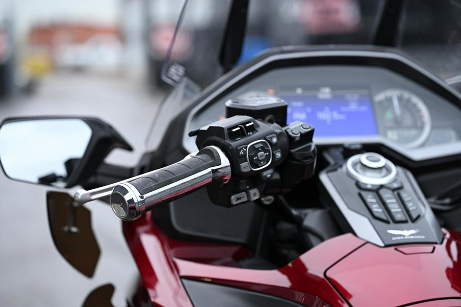 2018 Honda® Gold Wing Tour Candy Ardent Red