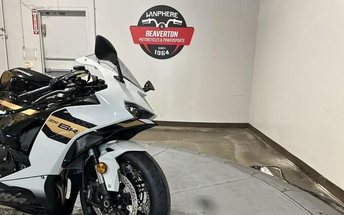 2026 Kawasaki Ninja® ZX™-6R Base