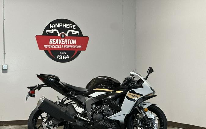 2026 Kawasaki Ninja® ZX™-6R Base