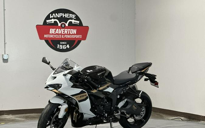2026 Kawasaki Ninja® ZX™-6R Base