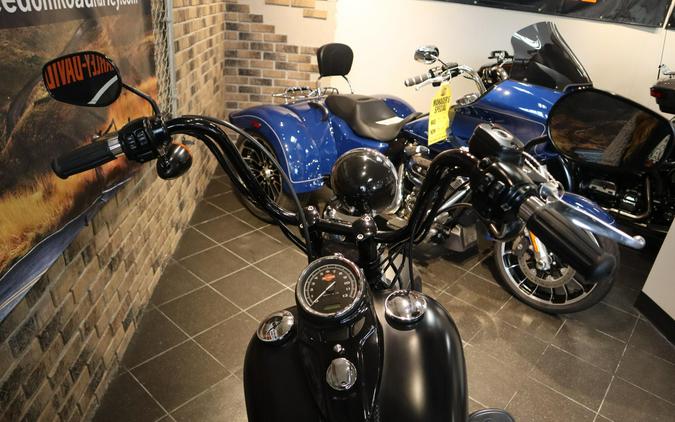 2011 Softail Cross Bones (FLSTSB)