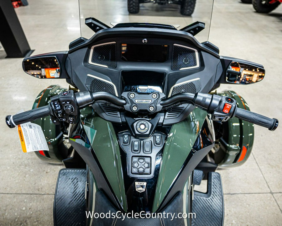 2023 Can-Am™ Spyder RT Sea-To-Sky