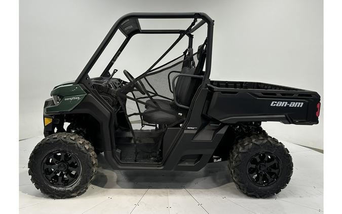 2024 Can-Am Defender DPS HD7