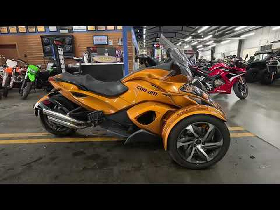 2014 Can-Am Spyder® ST-S SE5