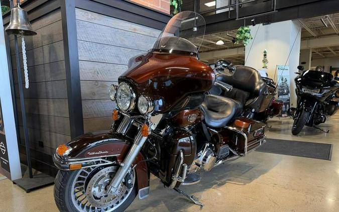 2011 Harley-Davidson® FLHTCU - Ultra Classic® Electra Glide®