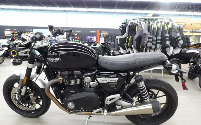 2022 Triumph Speed Twin Jet Black