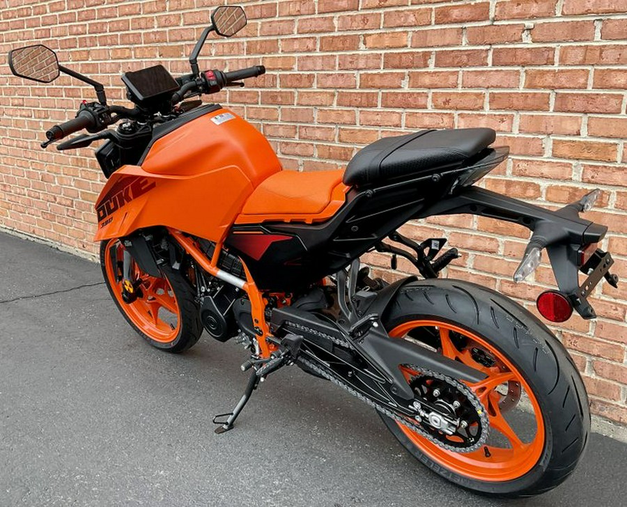 New 2024 KTM 390 DUKE