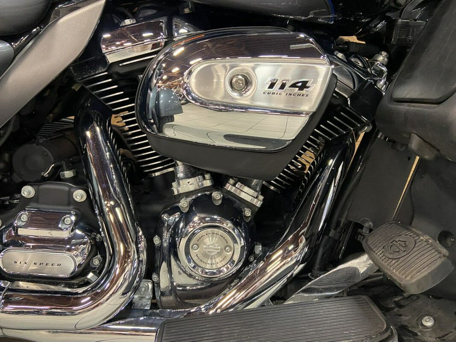 2021 Harley-Davidson Tri Glide Ultra Gauntlet Gray Metallic/Vd Blk FLHTCUTG