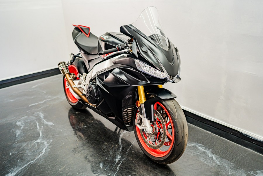 2023 Aprilia RSV4 1100