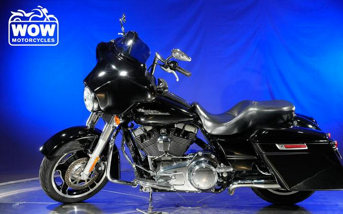 2010 Harley-Davidson® FLHX STREET GLIDE
