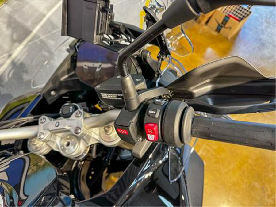 2025 BMW F 900 GS Adventure