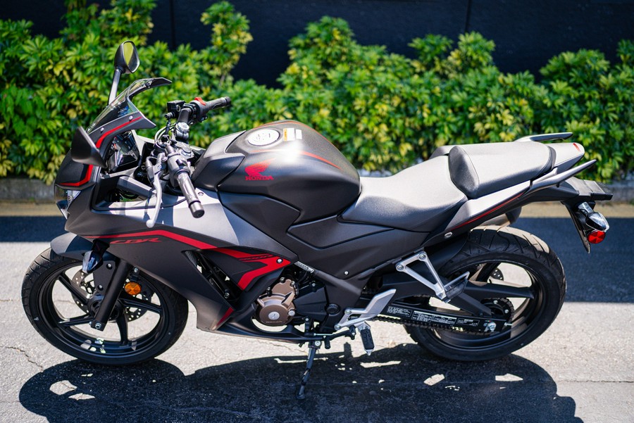 2022 Honda CBR300R ABS