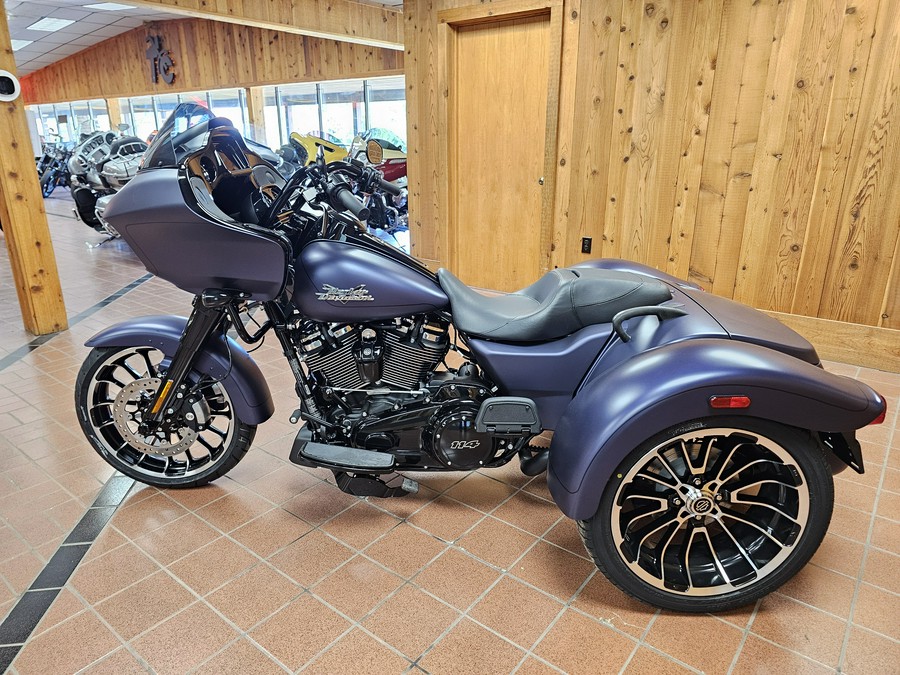 2025 Harley-Davidson Road Glide® 3