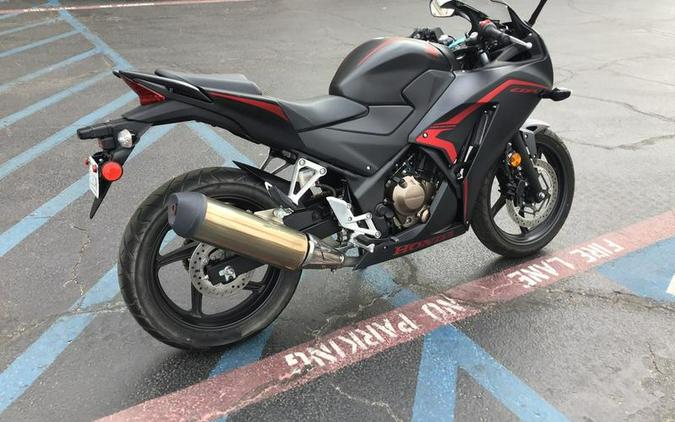 2022 Honda® CBR300R