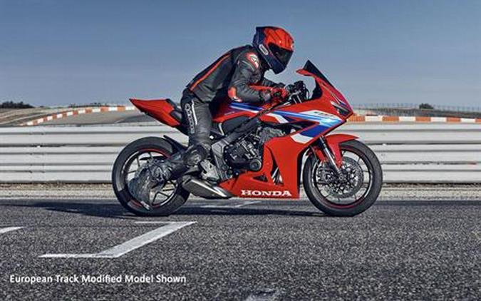 2025 Honda CBR650R E-Clutch