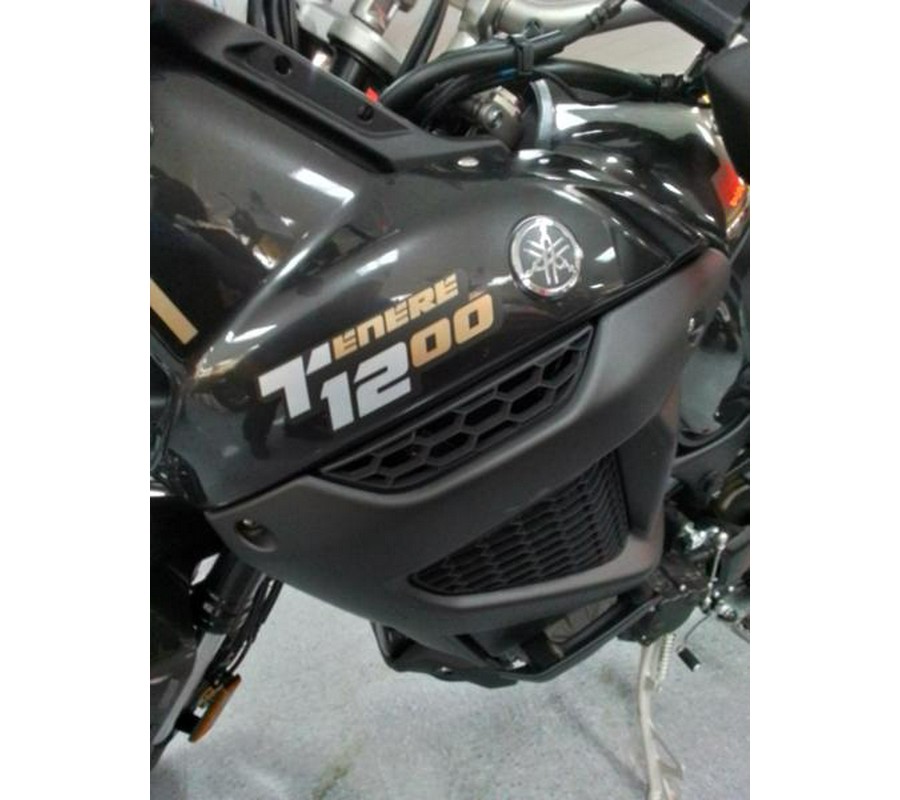 2023 Yamaha Super Tenere ES