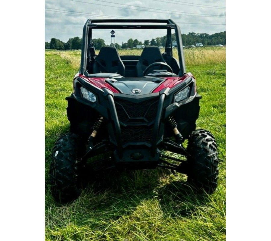 2024 Can-Am® Maverick Sport DPS 1000R