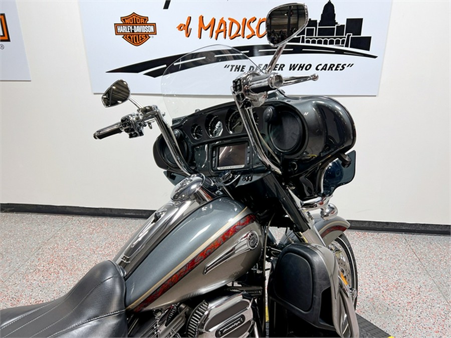 2016 Harley-Davidson CVO Limited FLHTKSE 23,433 Miles