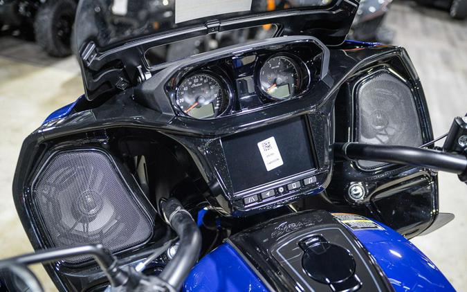 2025 Indian Motorcycle Challenger® Dark Horse® 112