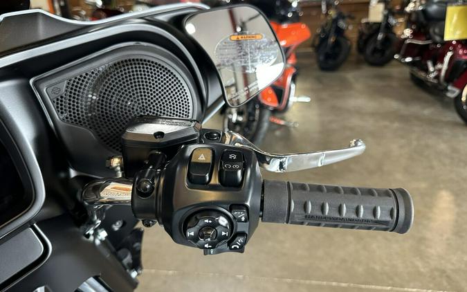 2026 Harley-Davidson® Street Glide® FLHX