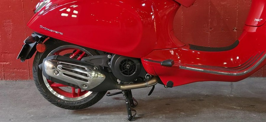 2027 Vespa Primavera 150 Red