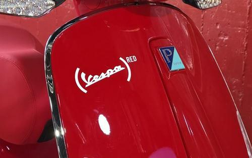 2027 Vespa Primavera 150 Red
