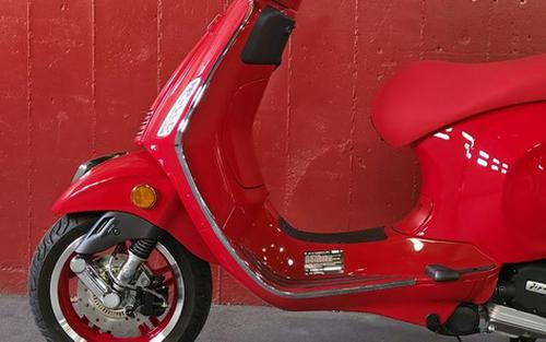 2027 Vespa Primavera 150 Red