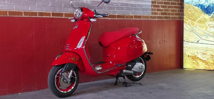 2027 Vespa Primavera 150 Red