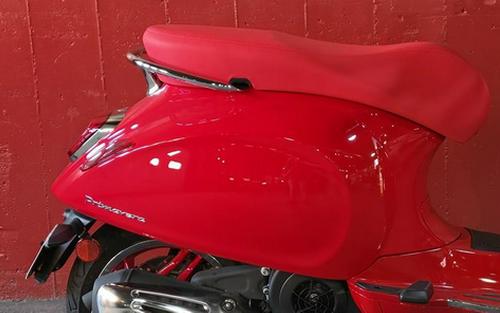 2027 Vespa Primavera 150 Red