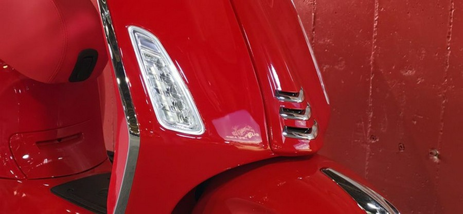 2027 Vespa Primavera 150 Red